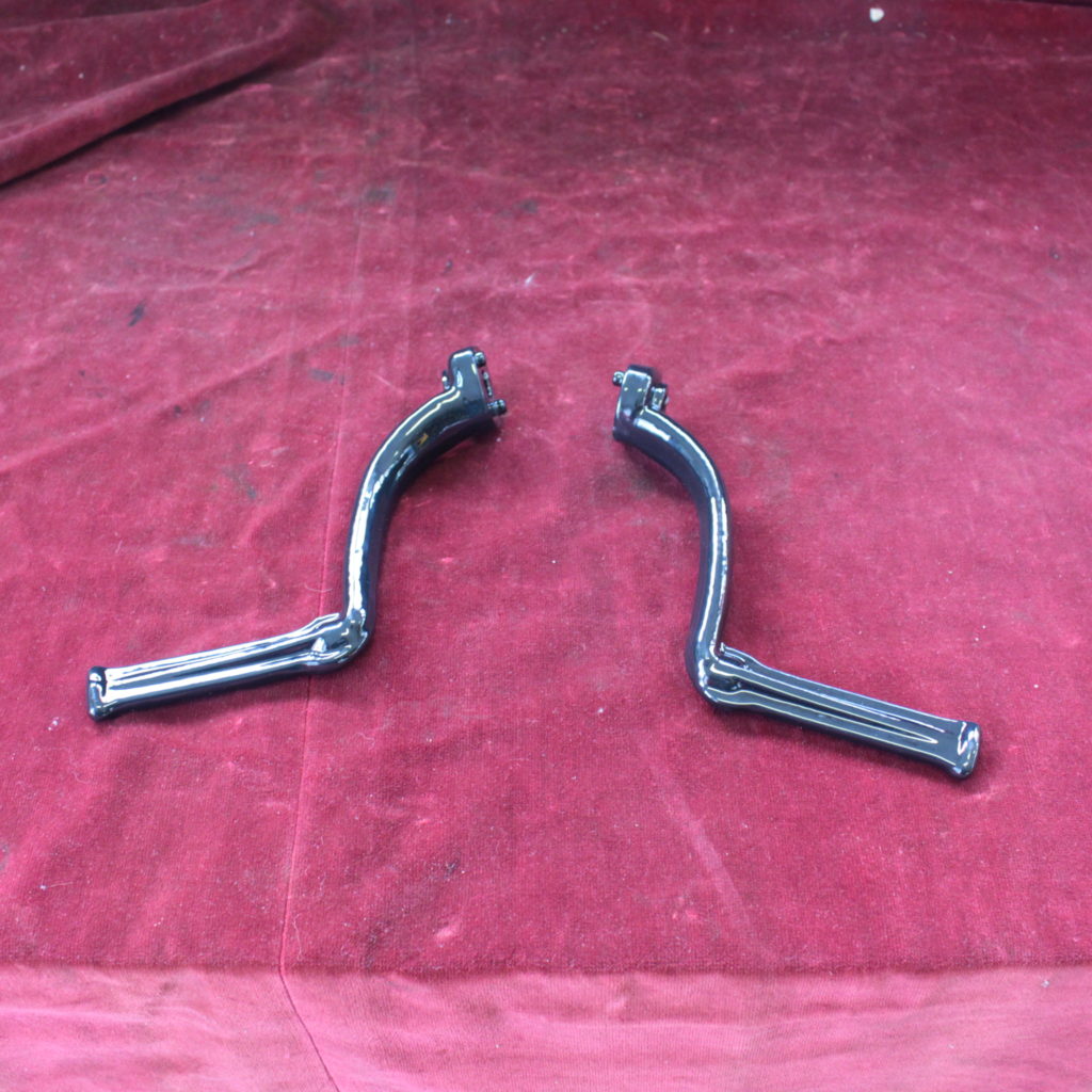 Triumph en BSA voetsteunen/ BSA Triumph riders foot rests 832648